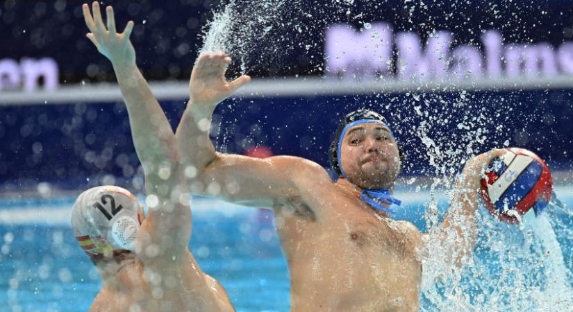 Miért hagyta ki két pólós az elnöki fogadást?