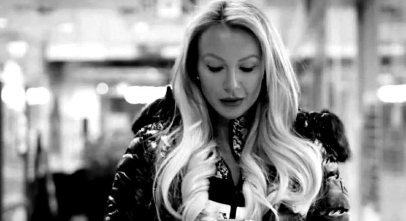 Ekkor kísérik utolsó útjára Jákli Mónikát - végső nyugalomra helyezik a tragikusan elhunyt sztárt