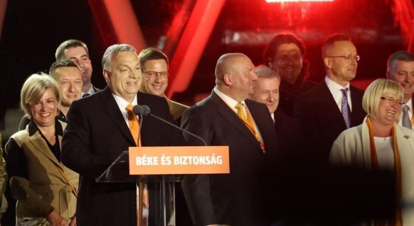 Áprilisra fideszes kétharmad is lehet