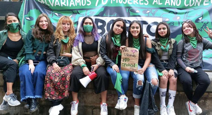 Ha egy lánynak abortuszra van szüksége, nem a jogi vita a fontos, hanem hogy tudja, hova fordulhat