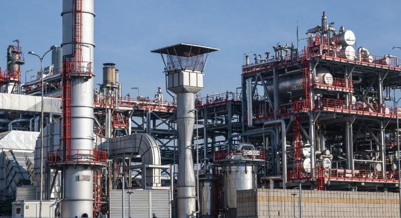 Ítéletet mondott a nagy amerikai hitelminősítő a Mol történelmi üzletéről: ezt teszi Szerbiával a NIS felvásárlása – nem az olajfinomító a lényeg