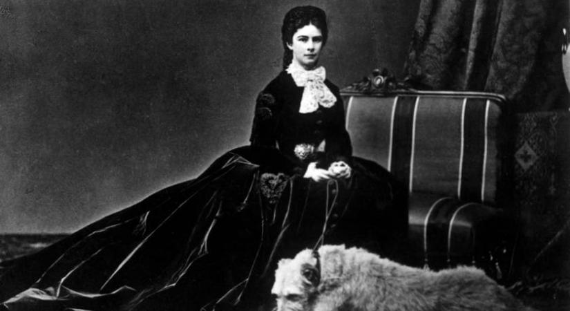 Titokban írt gúnyverset a férje szeretőjéről Sissi: a nő 23 évvel volt fiatalabb a császárnál