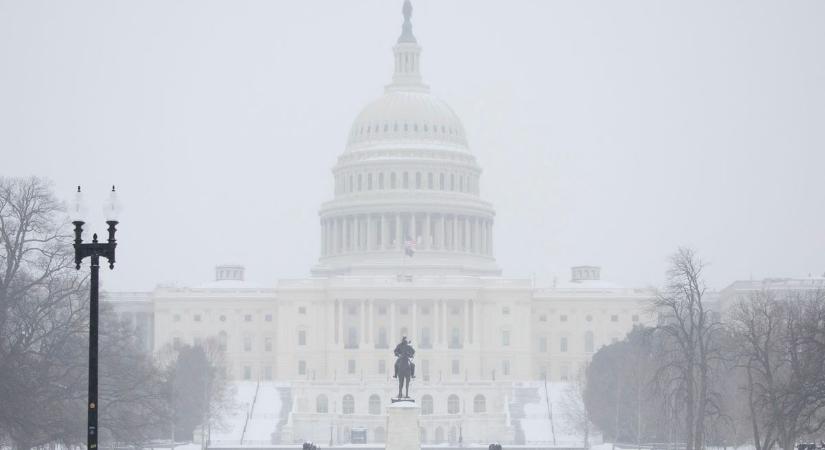 Megbénította Amerikát a brutális téli vihar - Már 18 halálos áldozata van az extrém időjárásnak - Megrázó fotók