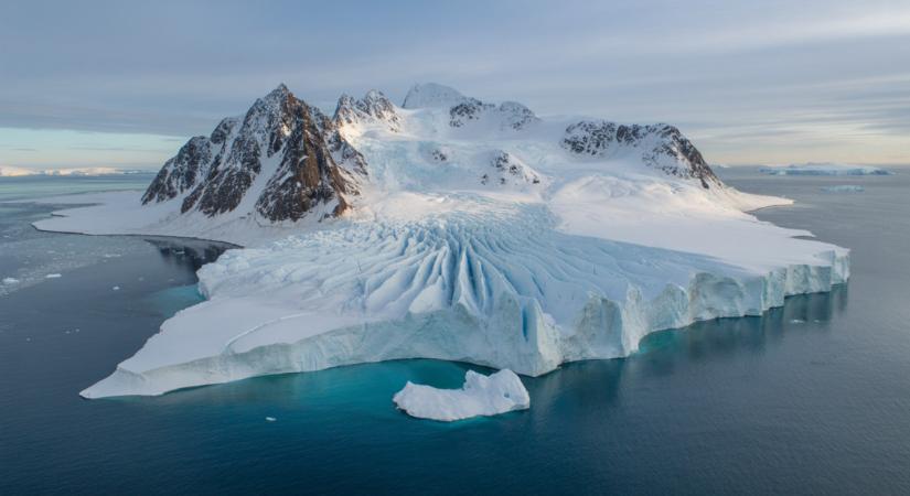 Megdöbbentő folyamatok zajlanak a grönlandi jégtakaró alatt