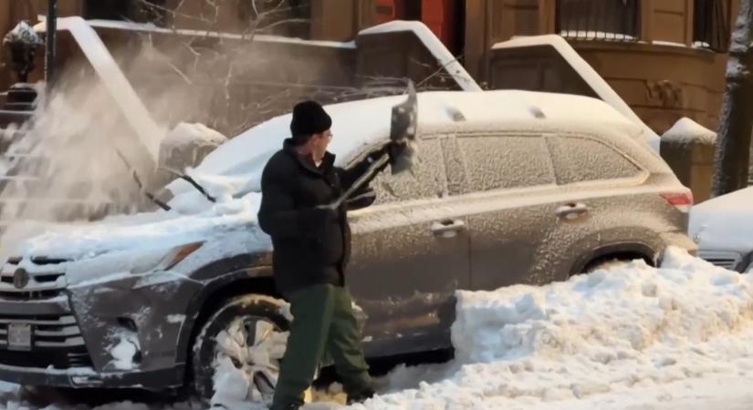 Hóvihar bénította meg Amerikát: milliók maradtak áram és fűtés nélkül