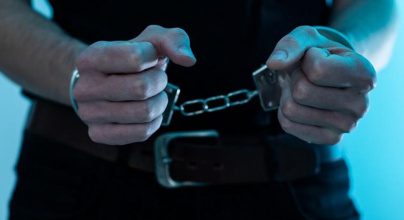 Megtámadtak és kiraboltak egy mozgáskorlátozott nyugdíjas nőt Dabason