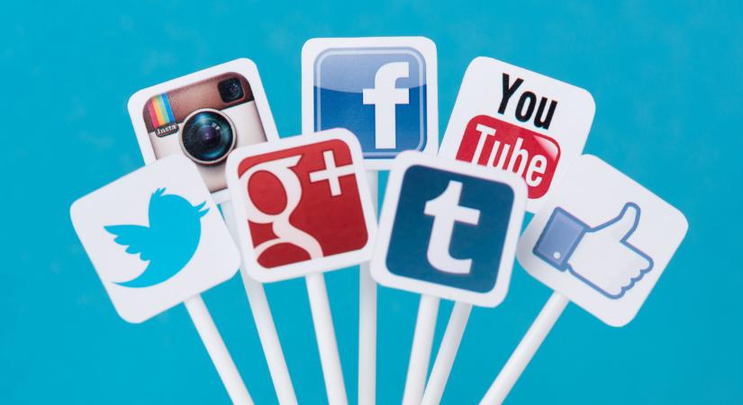 Megváltozhat a social média, miután egy 19 éves lány perbefogta a legnagyobb szolgáltatókat