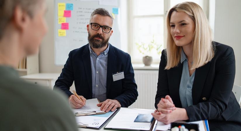 Megtorpant az álláspiac, kevesebb a hirdetés és a keresők sem olyan aktívak