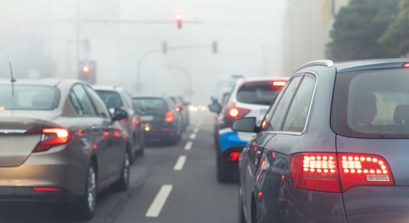 Több helyen közúti munkálatok lassítják a forgalmat