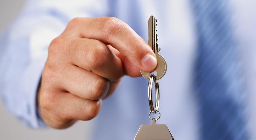 Belenyúlt a kormány az otthontámogatásba – itt vannak a változások