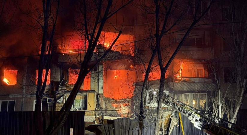 Megsemmisítő üzemmódba kapcsolt Oroszország: kegyetlen pusztulást szabadítottak a kulcsfontosságú ukrán városra az éjszaka