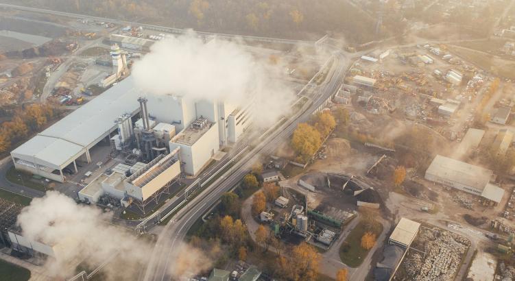A legnagyobb szennyezők hátráltatják a fosszilis tüzelőanyagok kivezetését