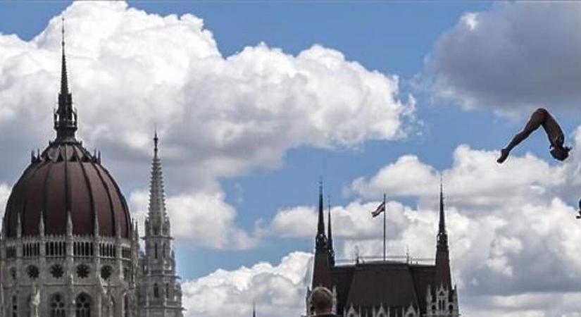 Bestiális: a parlament alelnökét halálos fenyegetés érte