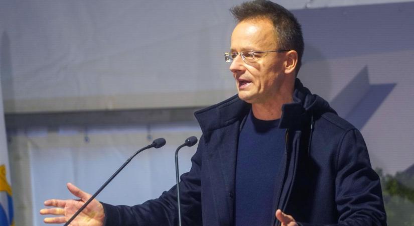 Szijjártó Péter: két magyar konzul lesz jelen a Magyarország–Portugália-futsalmérkőzés helyszínén