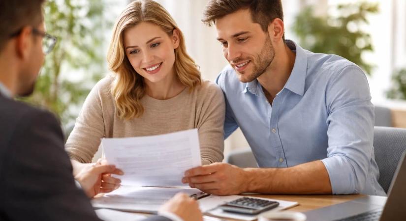 Hitel próbaidő alatt: van esély személyi kölcsönre, és mit kér a bank?