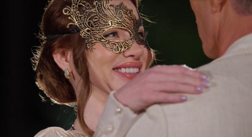 Kiara Lord Stohl Andrásnak: Úgy láttam, egy kicsit kancsal vagy