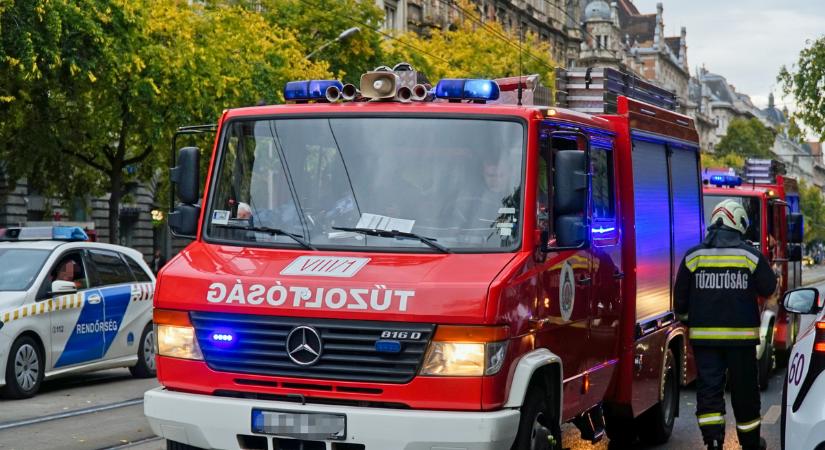 Brutális tömegkarambol Budapest felé: lezárták az M2-est