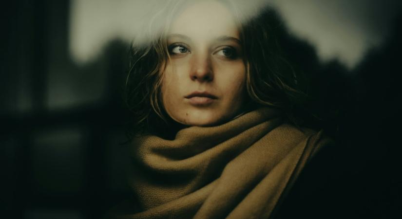 „A szülei szerint nincs szükségünk autóra, ezért el kellett adjuk.” – Nők mesélnek az utolsó cseppről, amikor eldöntötték, elválnak