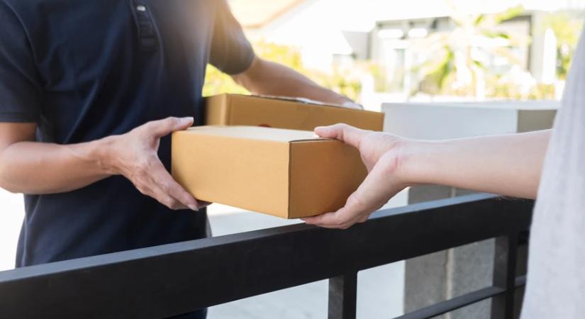 NAV: több mint 50 százalékkal több kiscsomagot vámkezeltek a pénzügyőrök tavaly