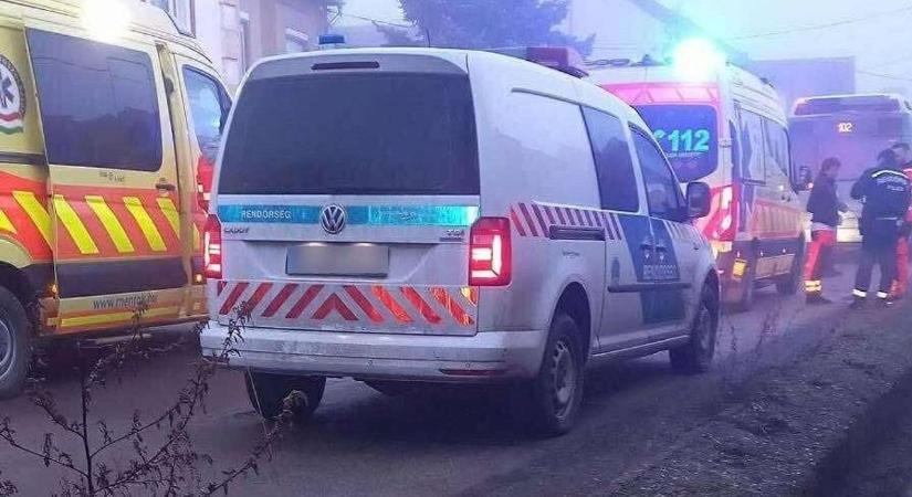 Buszbaleset történt Pécs-Somogyban, több mentő is érkezett a helyszínre