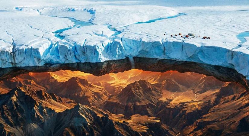 Félelmetes felfedezést tettek az Antarktisz vastag jégpáncélja alatt