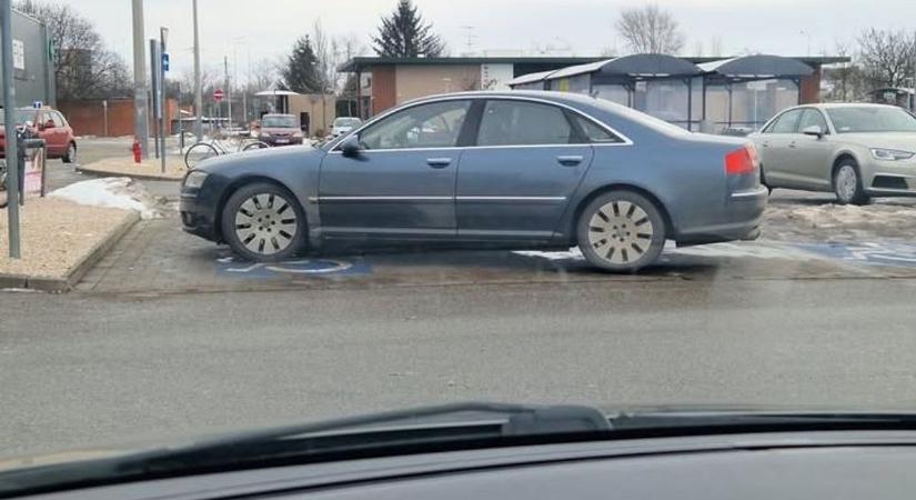 Szolnokon így lehet igazán drága a parkolás, és sokan nem számolnak vele