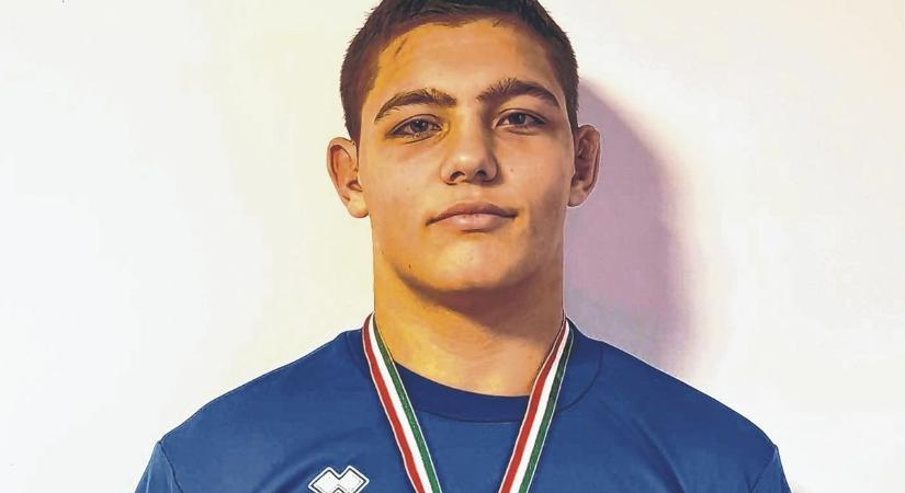 Varga Zalán már felnőtt válogatón is dobogós lehetett