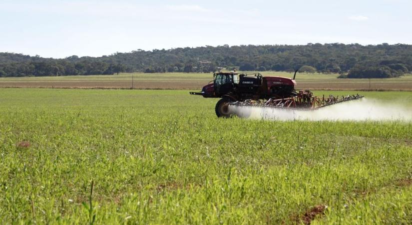 Egy fontos vámszabály felfüggesztését kéri 12 EU-ország, hogy a gazdáknak könnyebb legyen