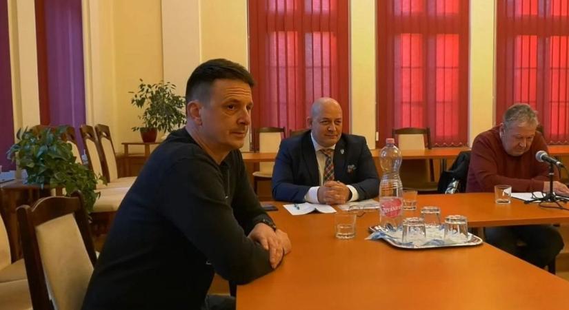 Ebrendészet, utak, lakásügy - ülésezett a jánosházi testület