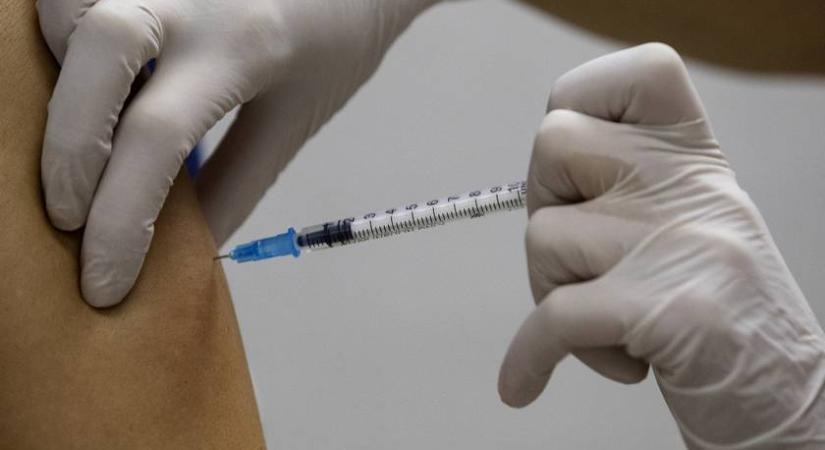 Kétszeresére nőtt a fertőzöttek száma, gyerekvakcina hiány van: 2 megyében nem jut elég