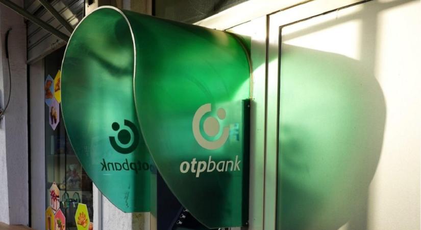 Valami szokatlan történt az OTP bankautomatáinál: pénzt vontak le, pedig nem kellett volna