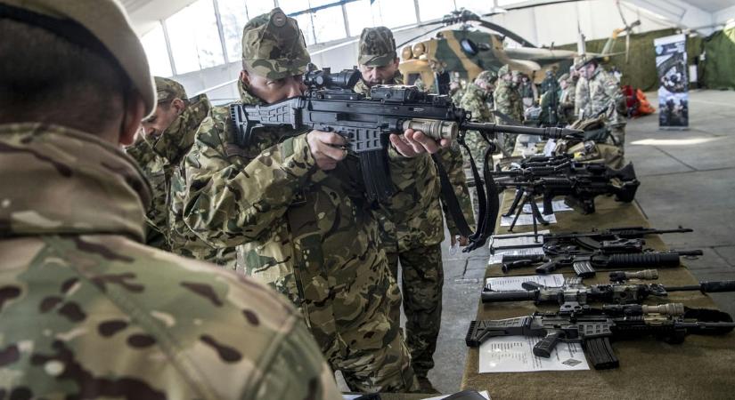 Csak a magyar közbeszerzési szabályok vizsgálata után döntenek arról, megkaphatjuk-e az EU-s óriáshitelt