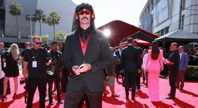 Kamu Highguard meghívóval flexelt Dr Disrespect, de gyorsan lebuktatták