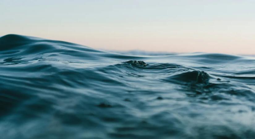 Most jött: felborult egy turistákkal teli hajó, halálos áldozatok is vannak