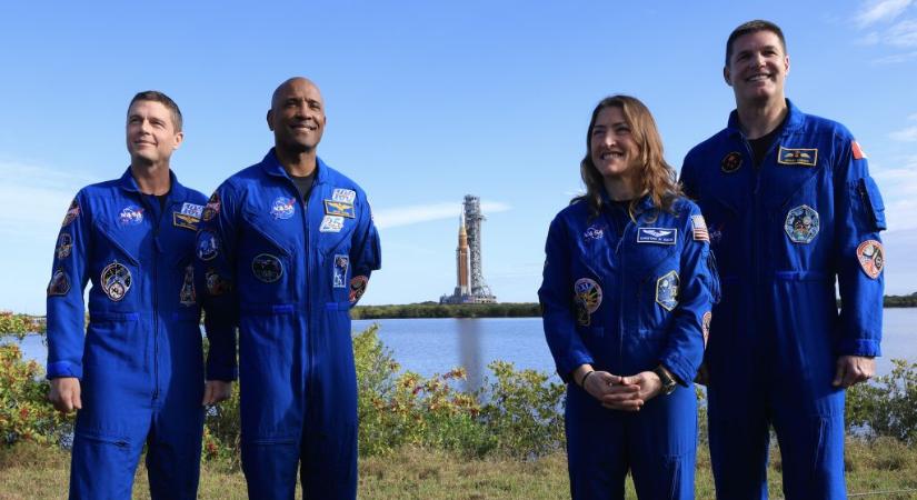 Artemis-2: ezeket a különleges tárgyakat viszik el a Holdhoz az űrhajósok
