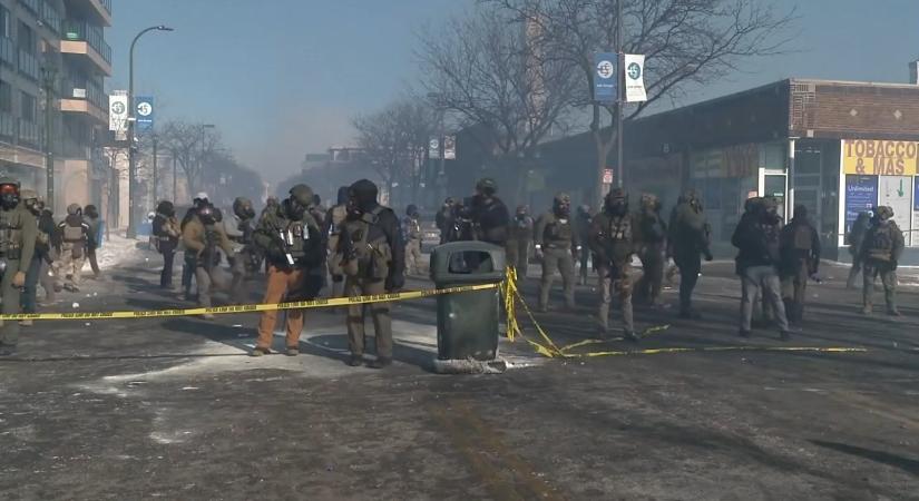 Félelem és káosz Minneapolis utcáin - Amerika a polgárháború küszöbén?