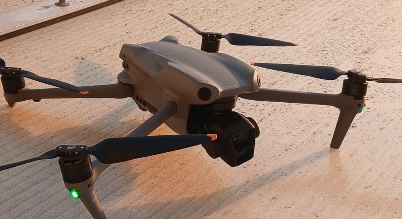 A reptér mellett drónozott egy férfi, eljárást indítottak ellene a rendőrök