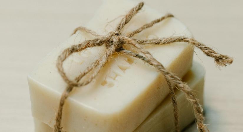 Szappan vagy tusfürdő? A bőrgyógyászok lerántják a leplet arról, melyik jobb a bőrödnek