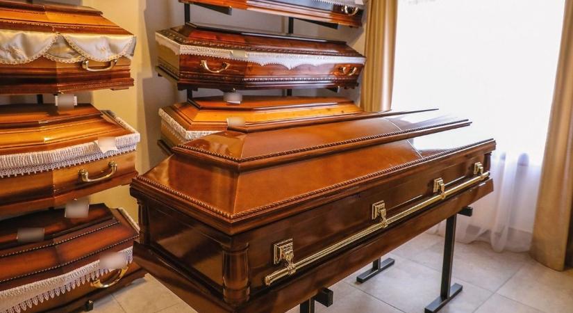 Változtak a temetkezési szokások, s változtak az árak is