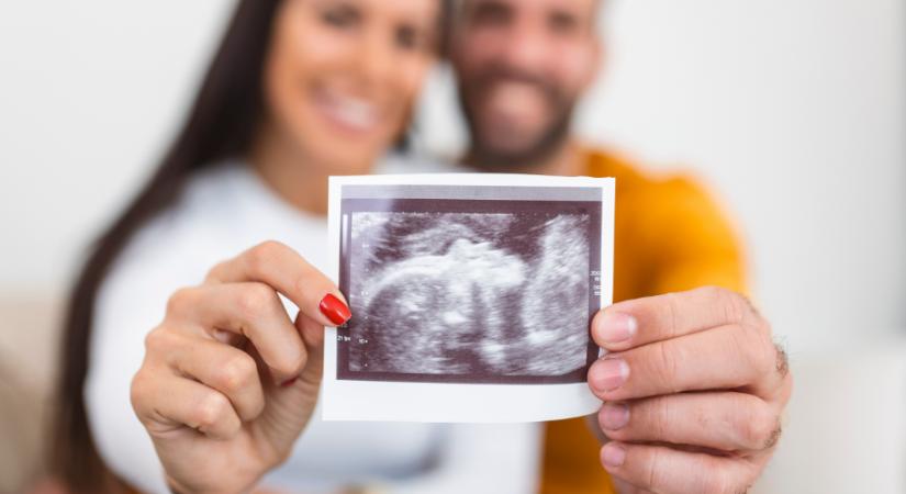 Ezt érzi egy baba az anyaméhében, amikor édesanyja nevet - sokakat megrémisztett a felkapott videó