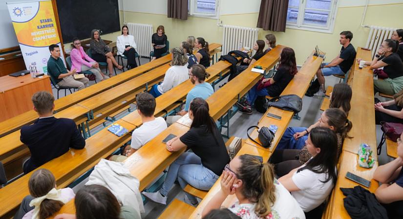 Egyre többen jelentkeznek tanárképzésre a Debreceni Egyetemre