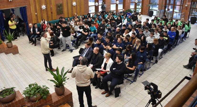 Nem B terv! – Hankó Balázs kimondta Tamásiban, amit sok fiatal hallani akart (galéria videó)