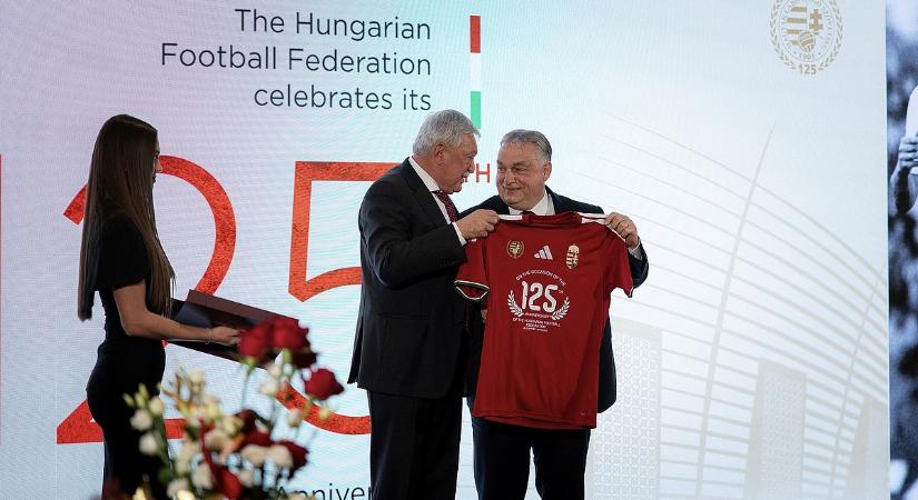 Százmilliók exfocistáknak: életjáradék jár már egy válogatott meccs után is