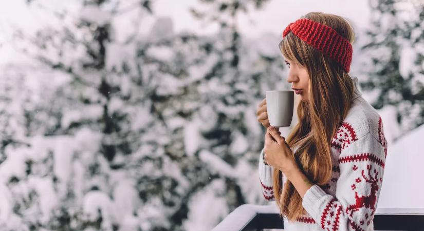 Eleged van már a lelapuló frizurából? Ezzel az egyszerű darabbal, télen sem kell lemondanod a stílusról