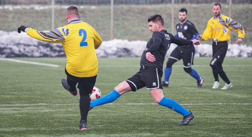 Sok góllal nyitott a zalai műfüves bajnokság