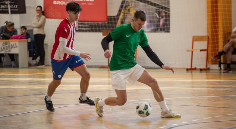 Futball és jótékonyság - címvédő a Szúnyog Büfé