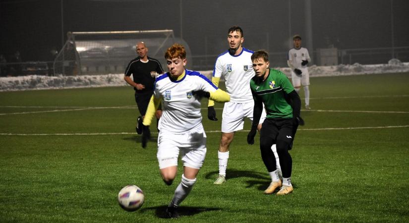 Formálódik a csapat, sikeres rajt a Perutz FC Pápa felkészülésében