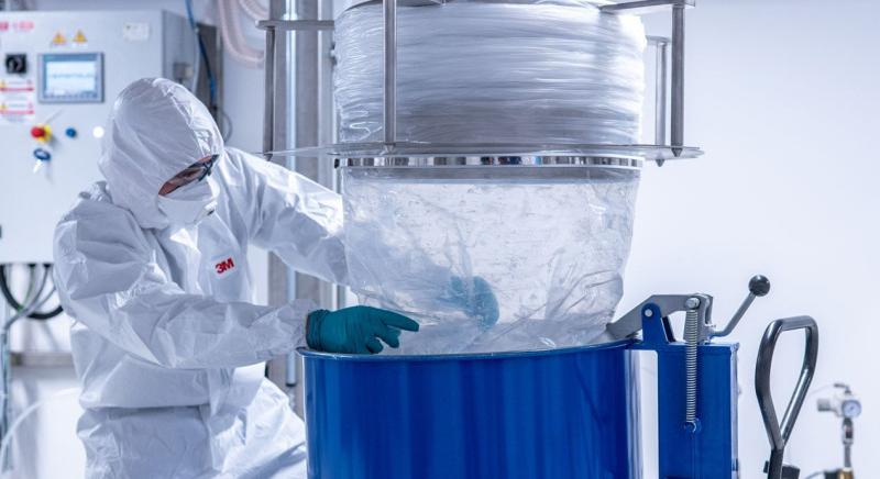 A BMW közvetlen akkumulátor-újrahasznosításba fog egy új, high-tech központban