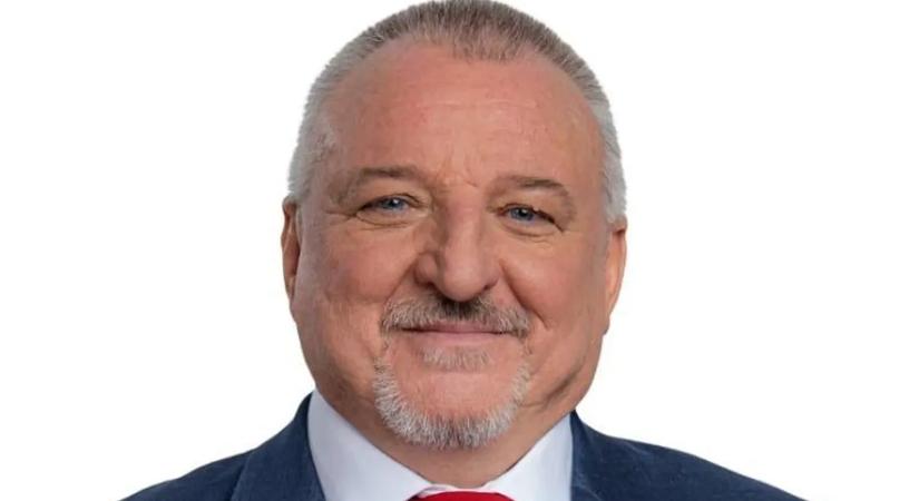 Az MSZP kétségbeesett vergődése a legrosszabb szappanoperákat idézi