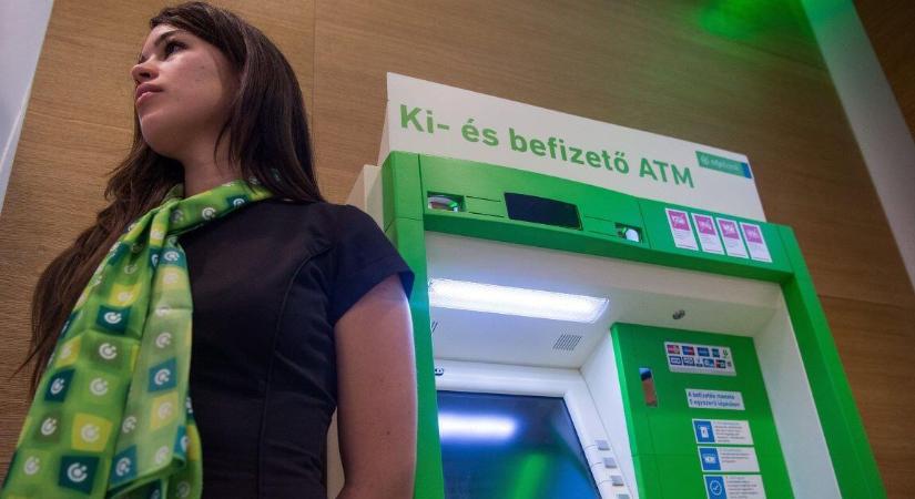 Elnézést kér az OTP a bankkártyásoktól, és visszautalja a pénzt